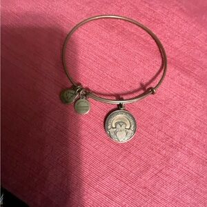 Alex & Ani Gold Claddagh bracelet